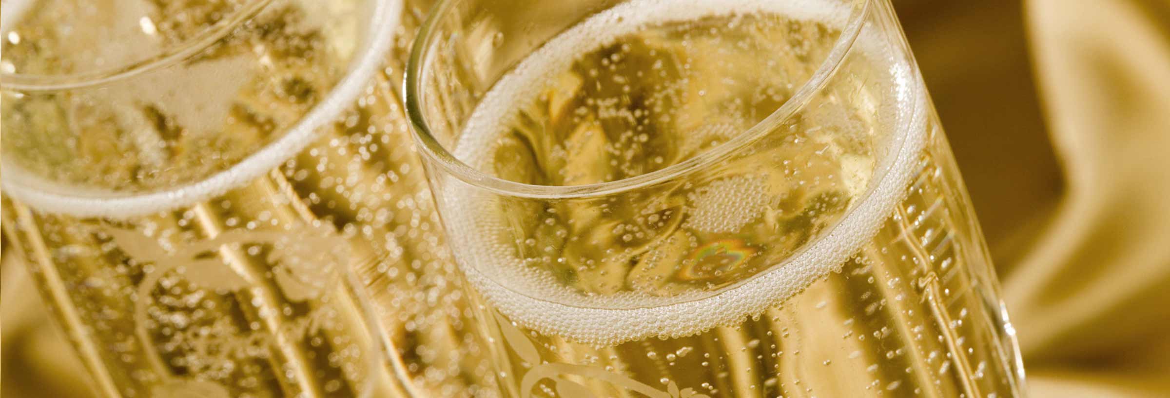 Champagne vs Everything that Bubbles